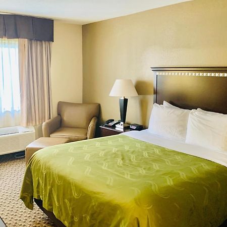 Quality Inn Macomb Near University Area Εξωτερικό φωτογραφία