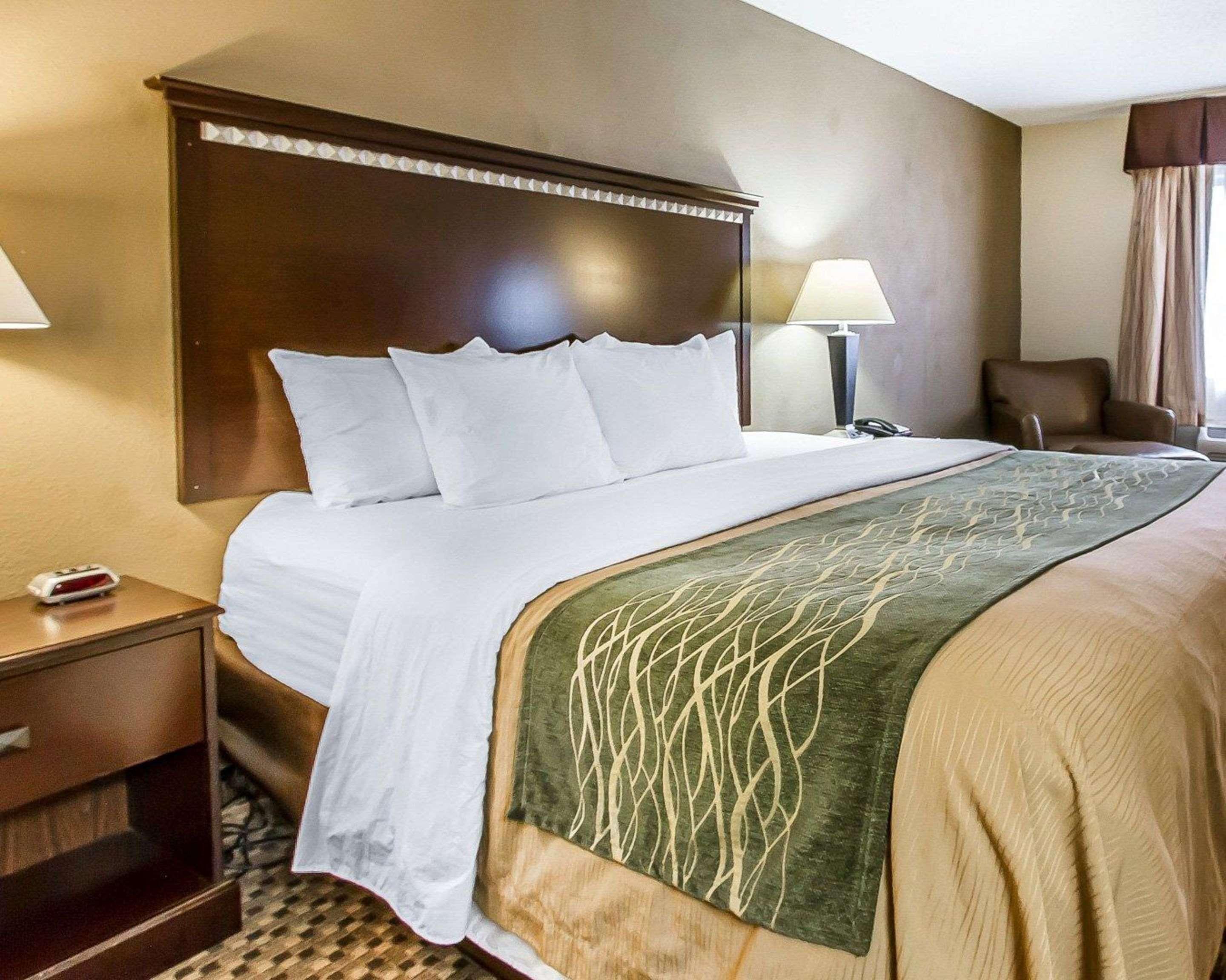 Quality Inn Macomb Near University Area Εξωτερικό φωτογραφία