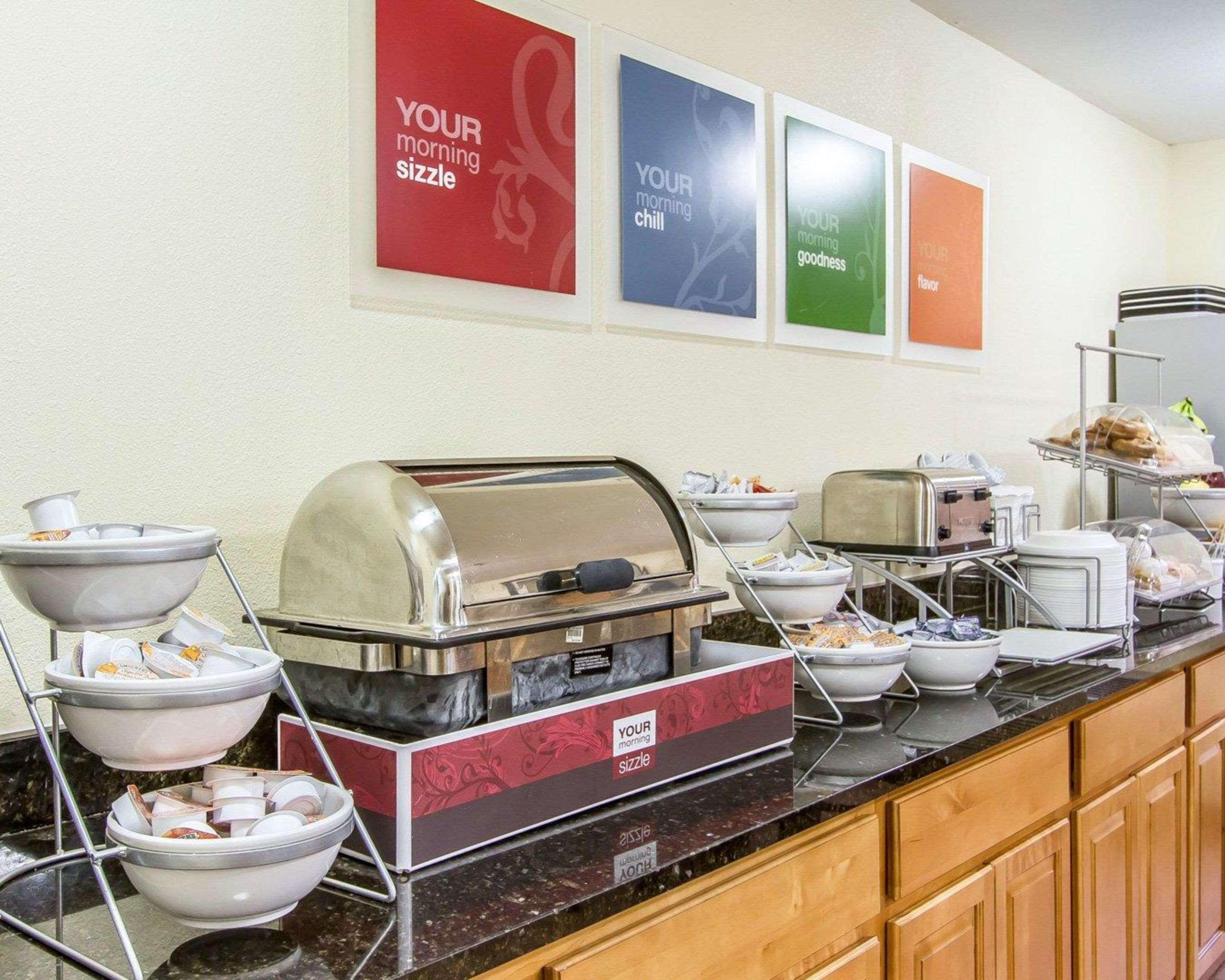 Quality Inn Macomb Near University Area Εξωτερικό φωτογραφία