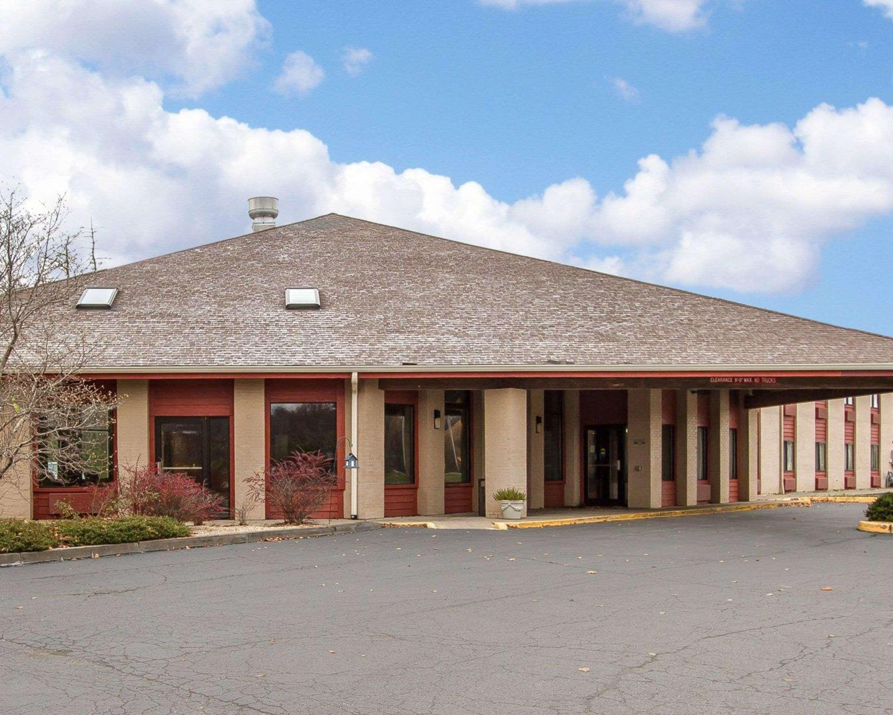 Quality Inn Macomb Near University Area Εξωτερικό φωτογραφία