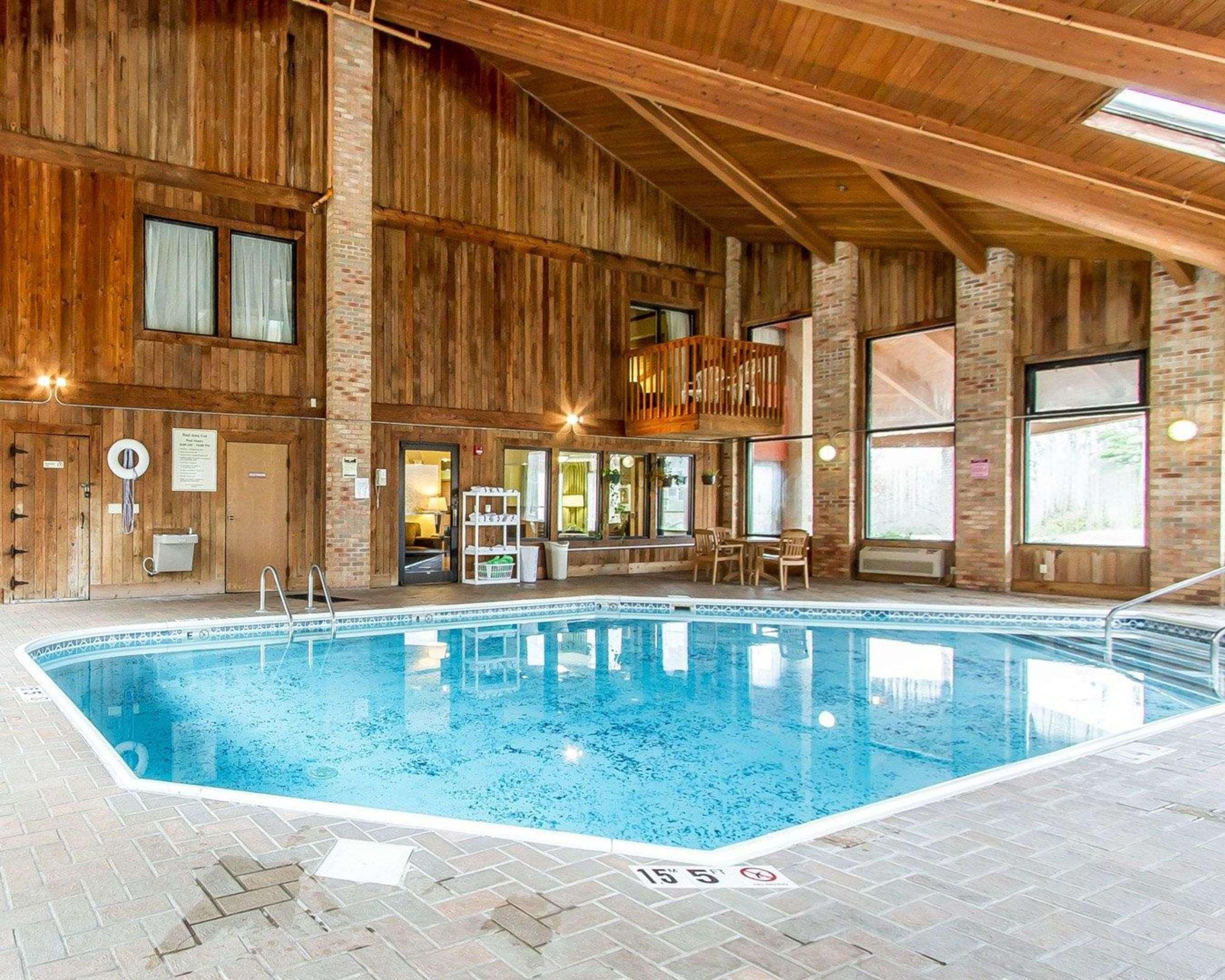 Quality Inn Macomb Near University Area Εξωτερικό φωτογραφία