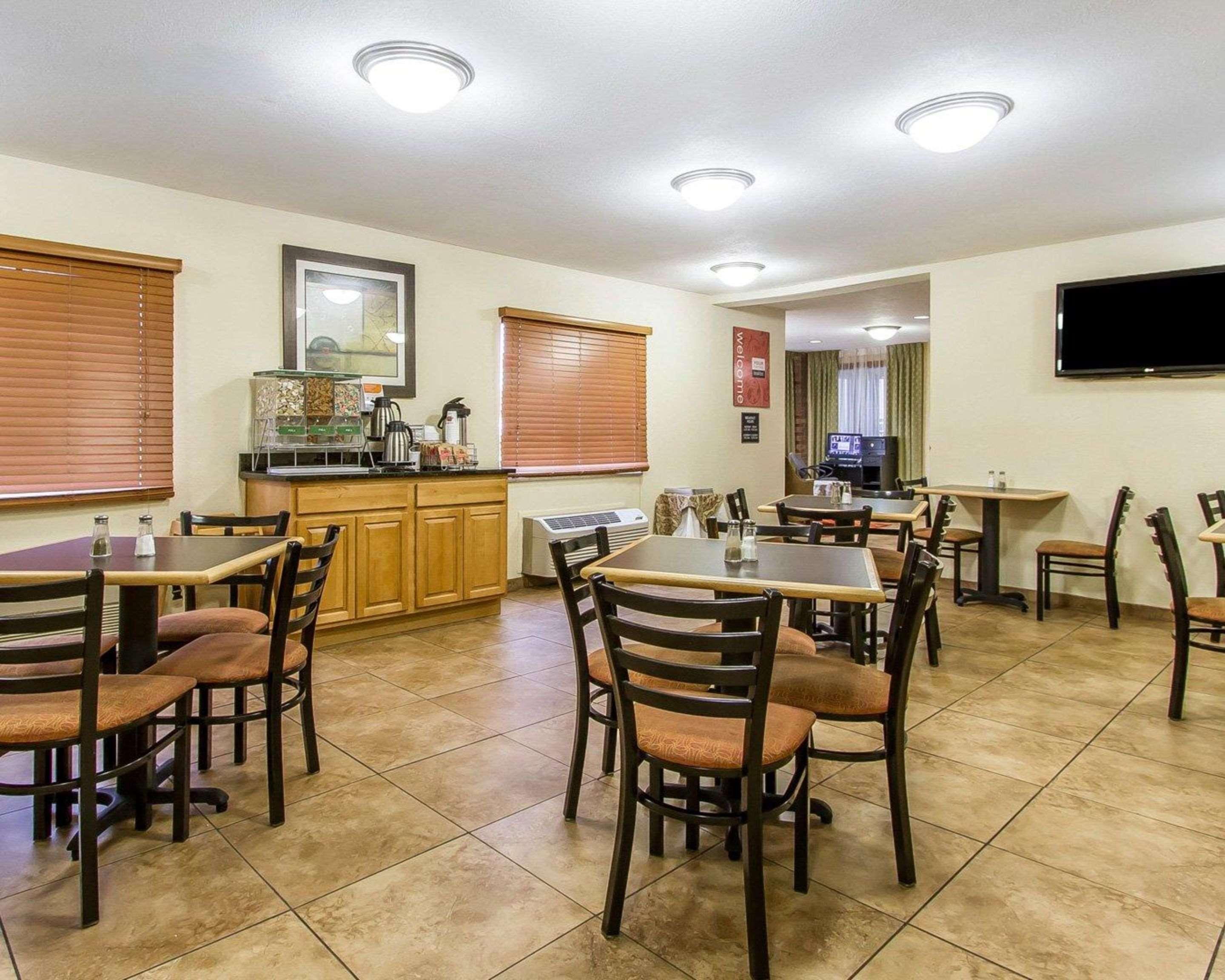 Quality Inn Macomb Near University Area Εξωτερικό φωτογραφία