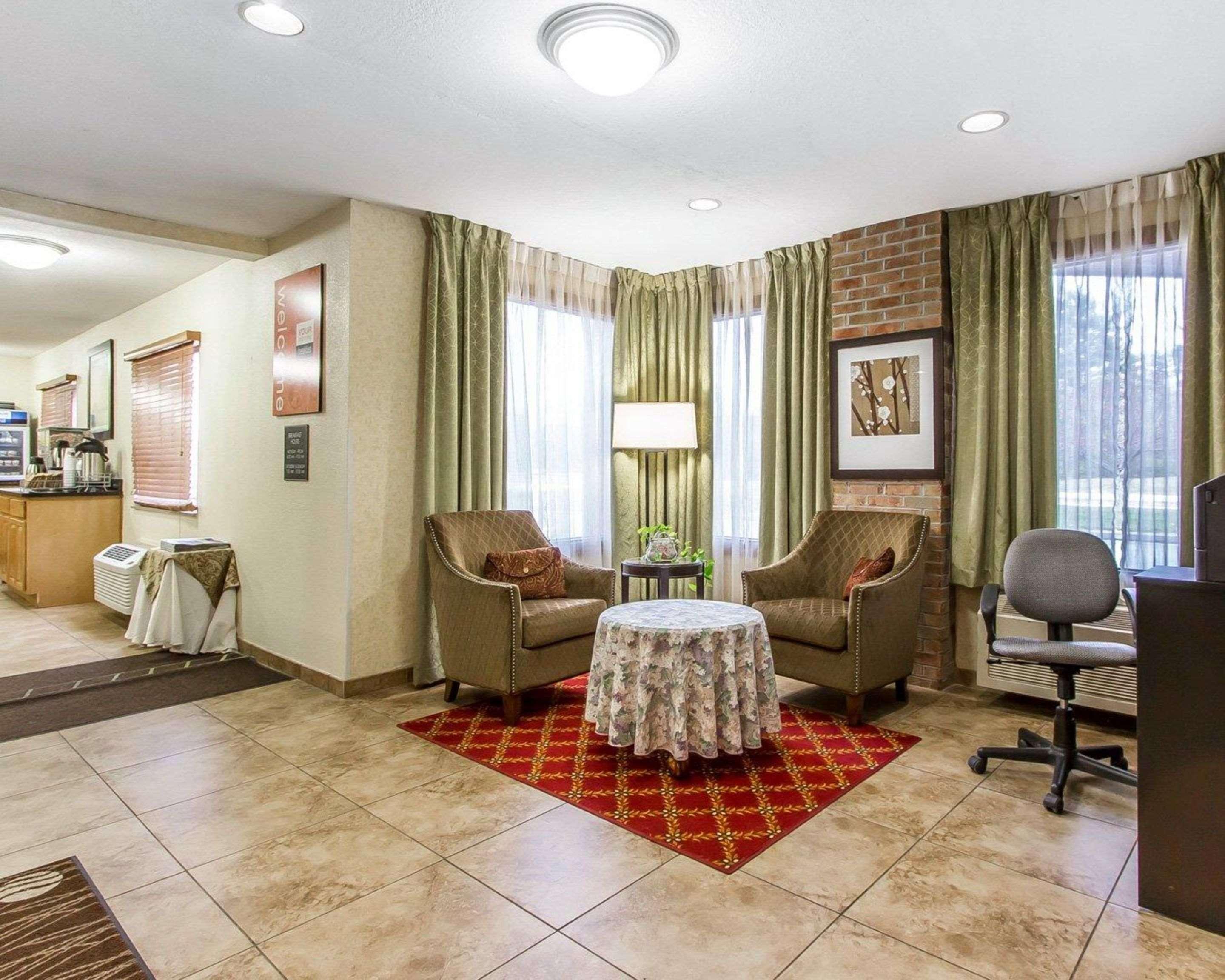 Quality Inn Macomb Near University Area Εξωτερικό φωτογραφία