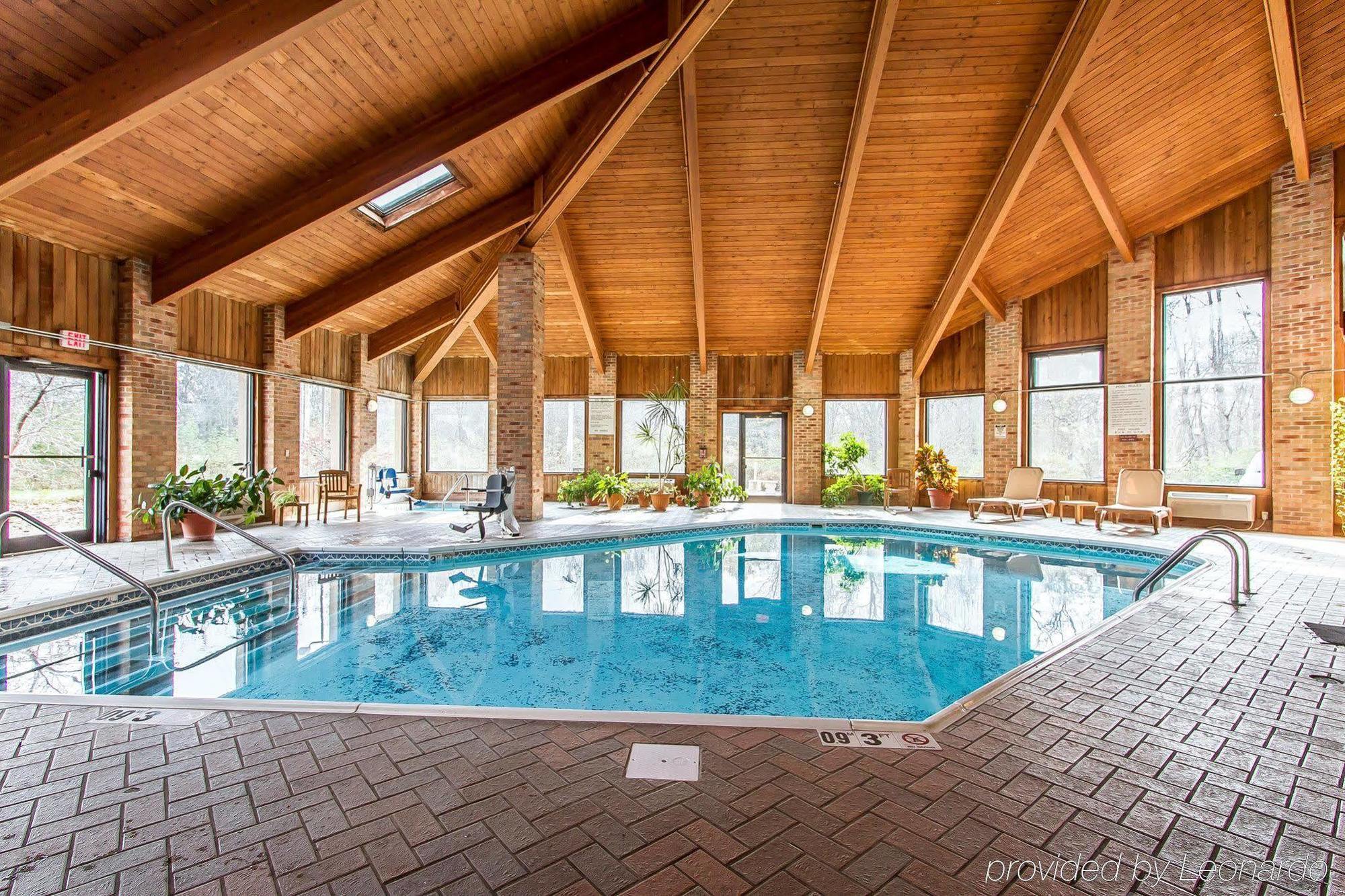 Quality Inn Macomb Near University Area Εξωτερικό φωτογραφία